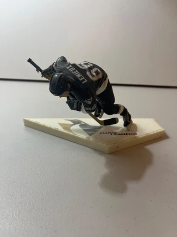 McFarlane Toys Mario Lemieux figurine Cover