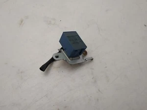 PONTIAC VIBE Estate Relays 85940-12130 1.8 Petrol 97kw 2005 - Picture 1 of 4