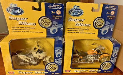 T129 Two New Country Kids Super Bikes BMW F650 & Honda Valkrie by Motor Max 2006 - Image 1 of 4