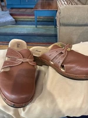 Zapatos zueco de cuero marrón castaño Bass "Hazel" tachuelas de metal para mujer 9 M EE. UU. Foto 1 de 4