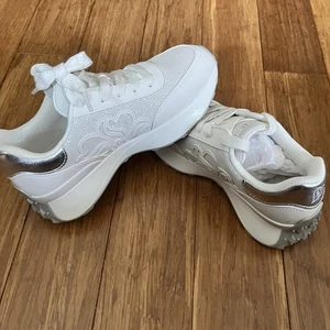 Skechers 177755 weiß Memory Foam Schnürschuhe Mode Sneaker Größe 6,5 mit Karton - Bild 1 von 5
