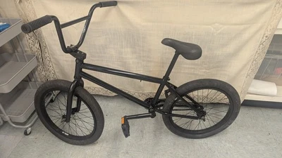 FOR CHARITY: KinkBMX Bike Mission Triumph In Black - Photoshoot Bike, Never Used - Image 1 of 4