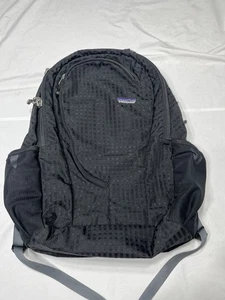 Patagonia Light Wire 25 Backpack School Hike Camp Bag Black Laptop Sleeve - Picture 1 of 14