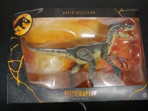 Figura de acción Jurassic World Amber Collection macho Velociraptor dinosaurio juguete - Imagen 1 de 3