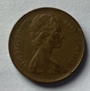 Very Rare 1976 New Pence Coin Queen Elizabeth II 2p Good Condition - Picture 1 of 2