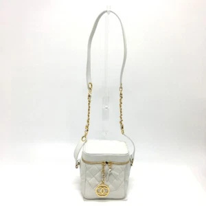CHANEL CC charm Matelasse Vanity Shoulder Bag Lambskin Leather White/GoldHard - Foto 1 di 16