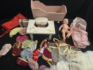 Vintage Vogue Ginnette Baby Doll 1950s-60s w/ Clothes & Accessories - Picture 1 of 15