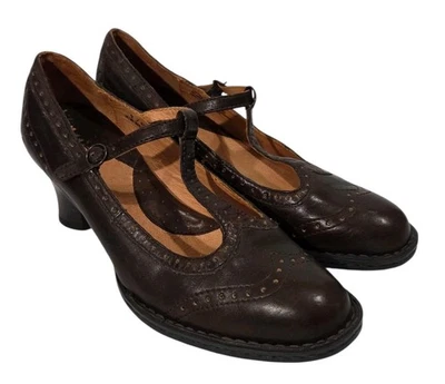 Born Mary Jane T-Strap Wingtip Heels Brown Leather Pump Shoes Women's Size 9 M - Image 1 of 4