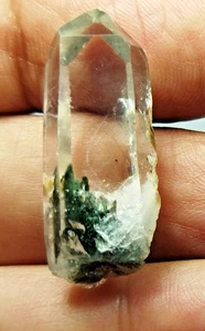 6 grams Quartz Crystals With Chlorite Phantom Inclusions from Pakistan. - Picture 1 of 5