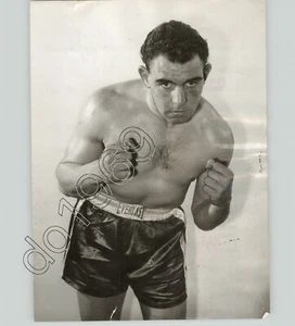 VINTAGE BOXING PORTRAIT Johnny Williams Heavyweight Champ 1956 Press Photo - Picture 1 of 2