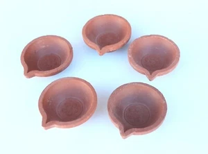 5X CLAY OIL LAMPS 30ml SRI LANKAN INDIAN DIYA BUDDHIST HINDU POOJA PRAYER NEW - Bild 1 von 24
