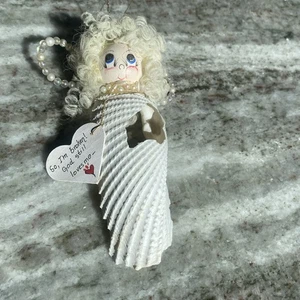 Engel Ornament aus kaputten Muscheln - Bild 1 von 8