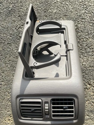 Portavasos Lexus RX300 1999-2003 consola central 58804-48010 OEM bronceado Foto 1 de 4