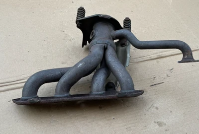 2012 2013 2014 2015 2016 2017 2018 TOYOTA PRIUS V EXHAUST MANIFOLD - Image 1 of 3