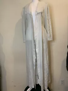 VTG Baby Blue Bath Robe Shawl Collar, Tie Belt Pockets S M L GRANNY CORE - Picture 1 of 6