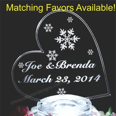 Copo de Nieve Iluminado LED Boda Pastel Topper Lateral Corazón Acrílico Grabado Personalizado Foto 1 de 4