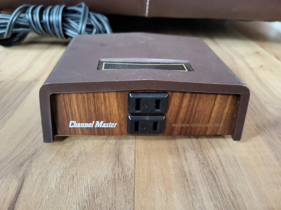 Vintage Channel Master VHF To UHF 40 Channel Block Converter Model 0746 W/O Box - Image 1 of 4