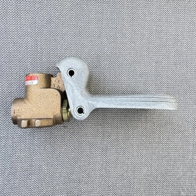 Nos Vtg Schrader Bellow 034760099 3476-0099 3/4 Two Way Valve Heavy Duty - Image 1 of 4