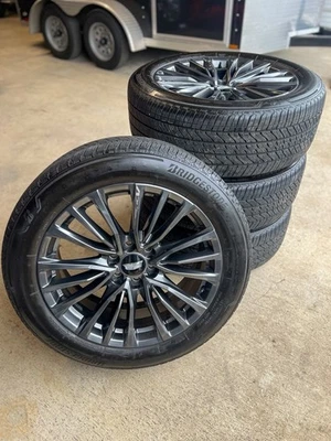 4x 22” 2024 Cadillac Escalade serie V llantas sobrealimentadas llantas neumáticos OEM 2024 Foto 1 de 4