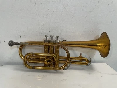 Trompeta corneta King Cleveland 602 EE. UU. con boquilla #663560 años 70 latón sin estuche Foto 1 de 4