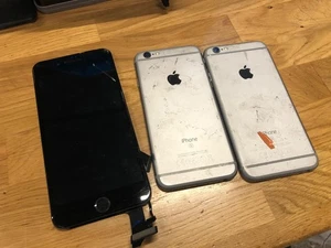 Lot de 2 Apple iPhone 6 ou 6S noir, très mauvais état Smartphone Téléphone - Photo 1 sur 2