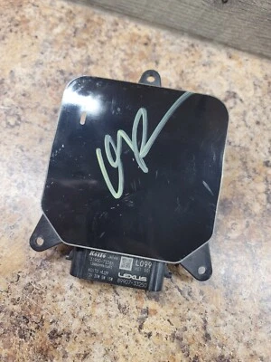 Lexus ES350 2019-2020 OEM headline module 89907-33250/31900-7238A - Image 1 of 4