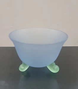 Satin Blue Glass Nut Candy Treat Bowl Dish Green Snail Shaped Feet Swirl - Picture 1 of 4