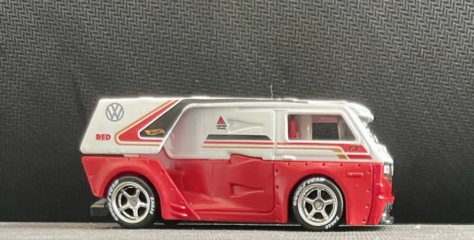 Hot Wheels VW T3 Custom Red Edition CUSTOM Wheel & Tire Real Riders - image 1 of 4