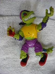 KU - 1990 PLAYMATES NINJA TURTLES SHELL GREEN HEAD & TAIL ACTIONFIGUR #15772 - Bild 1 von 4