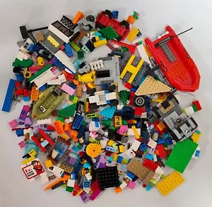 lego lote 900 gramos piezas variadas - Imagen 1 de 4