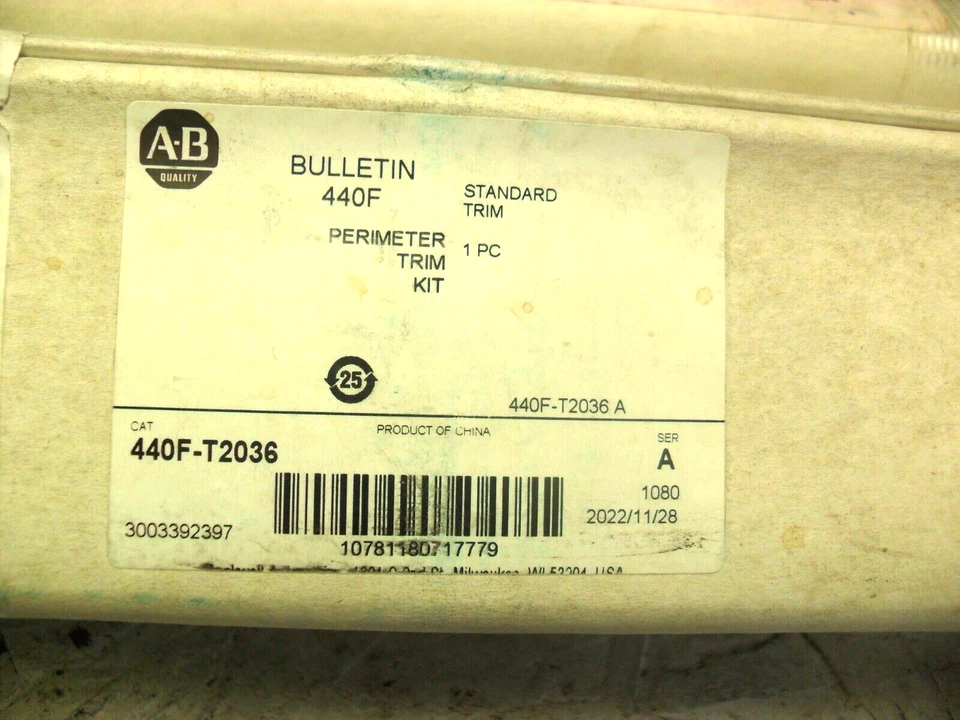 440F-T2036 ALLEN-BRADLEY Guardmaster, Kit de ajuste perimetral estándar, 1000 mm, 1800 Foto 1 de 4