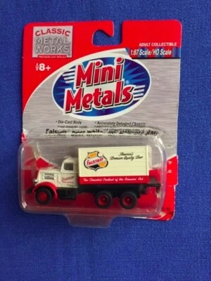 CLASSIC METAL WORKS scala 1/87 MINI METALS Falstaff Beer White WC Delivery Van - Immagine 1 di 4