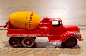 Camión mezclador de cemento TootsieToy 1955 Mack B-Line 6" vintage rojo diecast 1955-'59 - Imagen 1 de 8