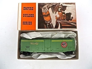 HO Empire Builder Series 1023 Craftsman Built 50' Chief Oshkosh Beer Reefer - Picture 1 of 6