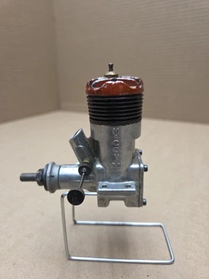 McCoy .35 Red Head de colección para línea de control o vuelo libre Foto 1 de 4