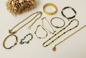 Vintage Gold Jewelry Lot Avon Bracelet Italy 24k Gold Plated Bangle Premier Des. - Picture 1 of 8