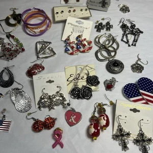 Pendientes Joyería Lote Estrás Algunos Disfraz Vintage Materiales Mezclados Patrimonio - Imagen 1 de 6