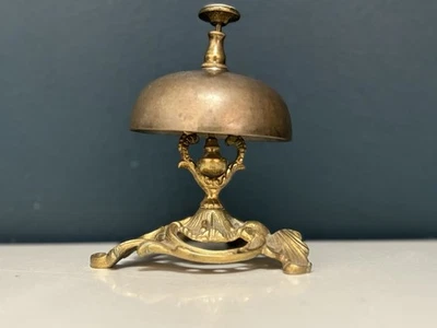 Sonnette de table ancienne en laiton – fonctionne parfaitement - Photo 1/4