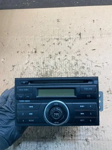 2007 2008 2009 Nissan Versa Am Fm Cd Player Radio Receiver OEM U1672 DG - Picture 1 of 8