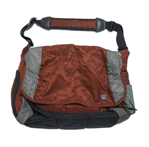 REI Messenger Bag Laptop Schultertasche gepolsterter Riemen Reise rost orange Schule  - Bild 1 von 14