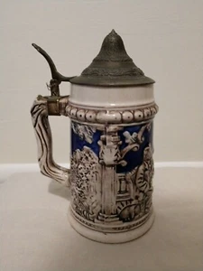 7" Lidded Ceramic Stein Made in Japan - Men Drinking Scene - Picture 1 of 9