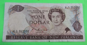 NEW ZEALAND, ONE DOLLAR, QEII, P#169b, ND(1985-88) - Picture 1 of 2