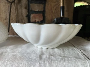 Vintage Hazel Atlas Swirl Milk Glass Bowl - Picture 1 of 3