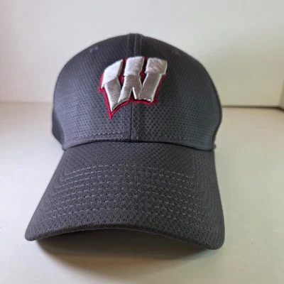 Sombrero ajustado Wisconsin Badgers New Era 39THIRTY gris malla talla S/M ajuste elástico Foto 1 de 4