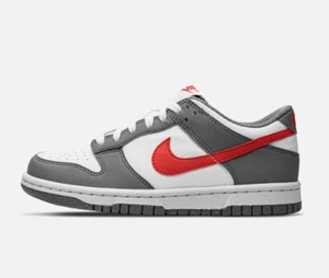 Nike Dunk Low Next Nature GS 'Smoke Grey Light Crimson' Talla UK 4.5/EUR 37.5 NUEVO - Imagen 1 de 10