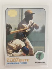 ROBERTO CLEMENTE 2001 Topps Archives #50 Pirates (1973 Topps Design)