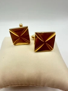 GOLDTONE SHIELDS SQUARE CUFFLINKS - Picture 1 of 4
