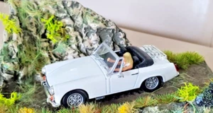 White 1:43 Scale MG Midget Mk1V Perfect Condition Parked in Diorama Scene - Picture 1 of 15