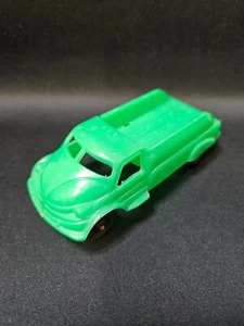 Vintage Thomas Toy Hard Plastic Green Pickup Truck I-140 - Picture 1 of 5