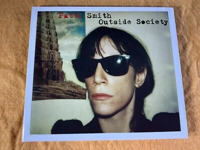 T11-48 PATTI SMITH Outside Society - 2011 - ARISTA 88697943152 - CD - ROCK Foto 1 de 4